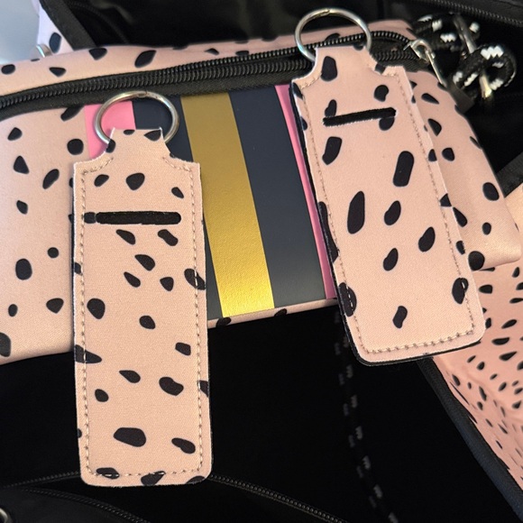 Stylish Pink and Black Tote Bag - Picture 11 of 11